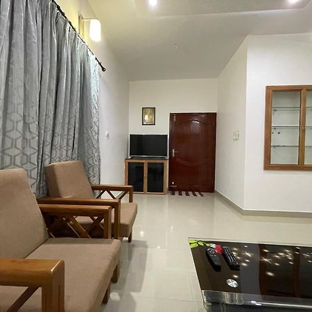 Dream Home Kochi Tripunithura Extérieur photo