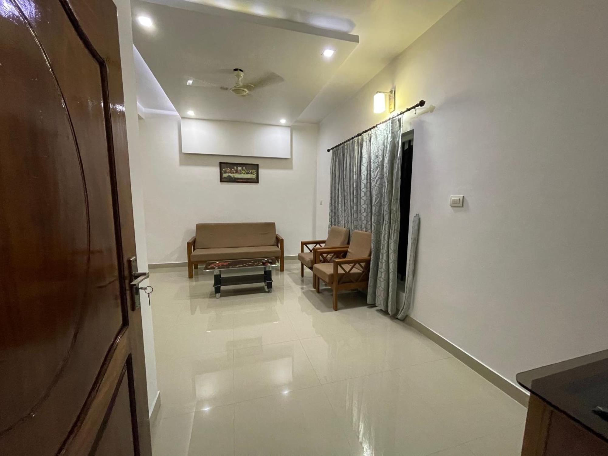 Dream Home Kochi Tripunithura Extérieur photo